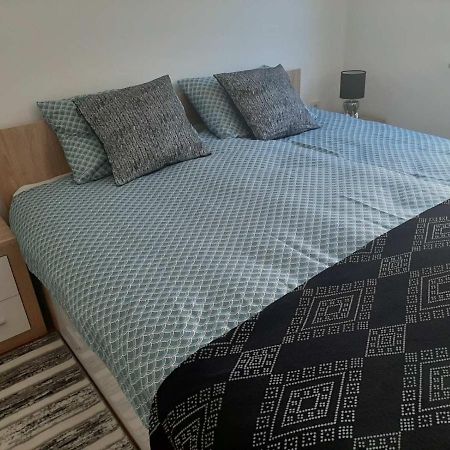 Apartman Kod Kestena Osijek Extérieur photo