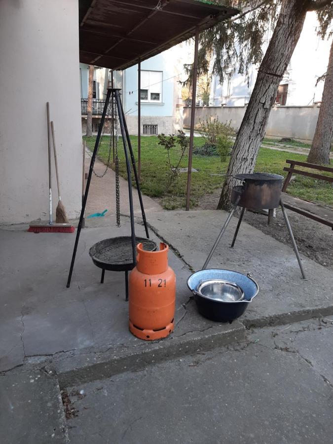 Apartman Kod Kestena Osijek Extérieur photo
