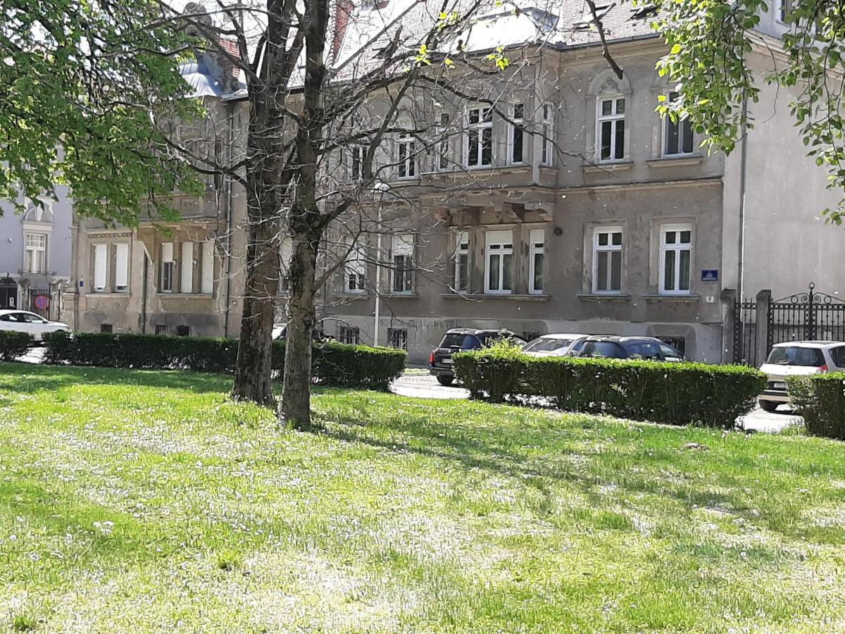 Apartman Kod Kestena Osijek Extérieur photo