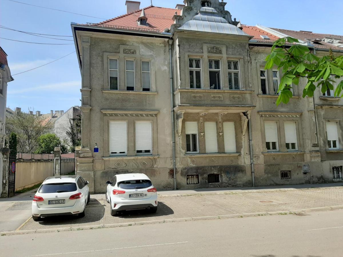Apartman Kod Kestena Osijek Extérieur photo